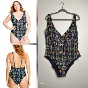 Agua Bendita Target 🎯 One Piece Swimsuit 2X Floral Blue/Pink